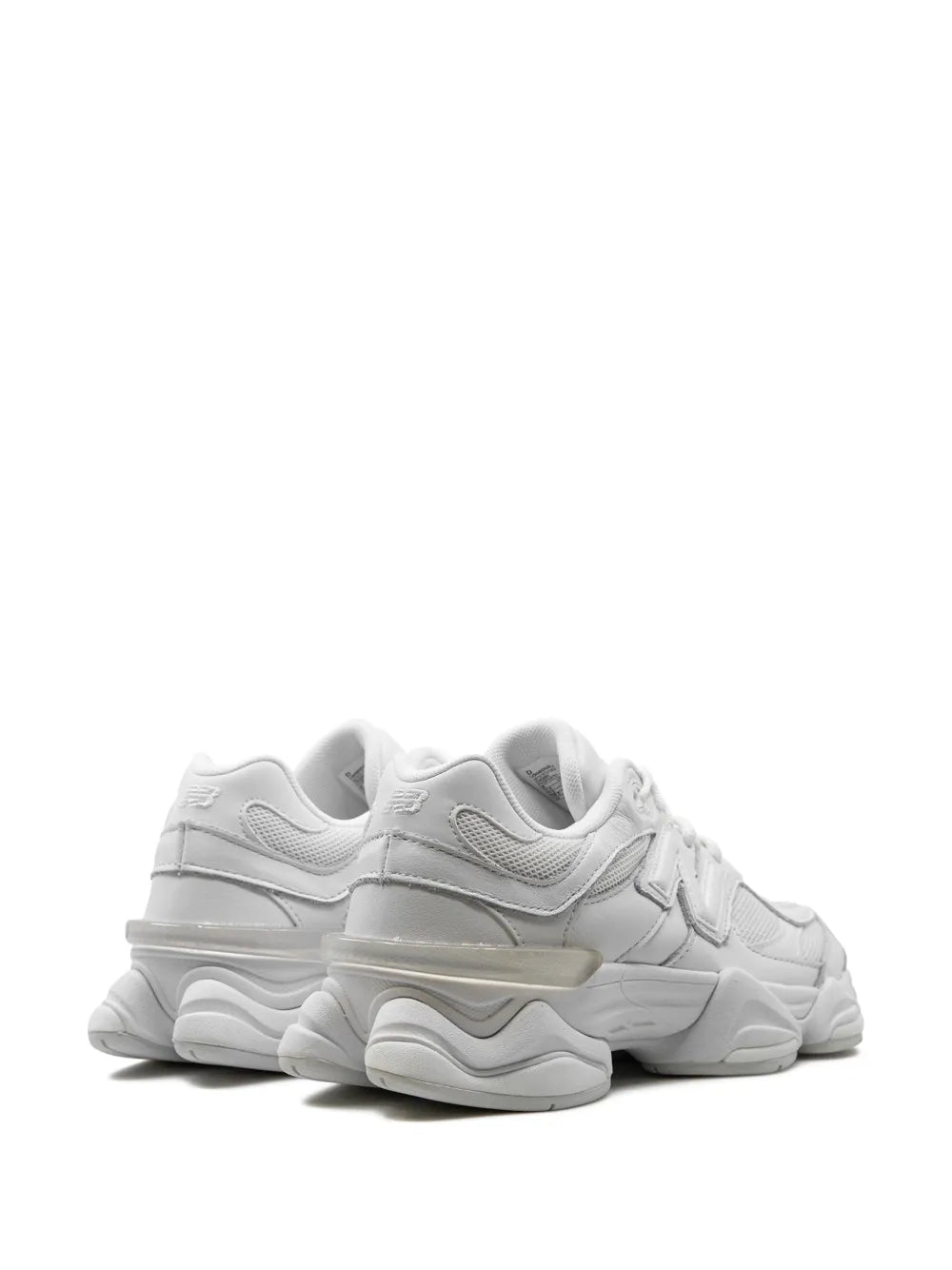 9060 – Triple White